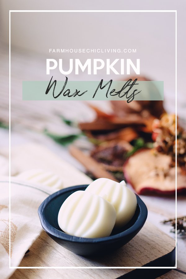 Before the holiday season comes up take 30 minutes to create your favorite fall flavors like baked apples and cinnamon or fresh rosemary and pine into homemade wax melts. There’s no container or wick needed to make DIY wax melts.