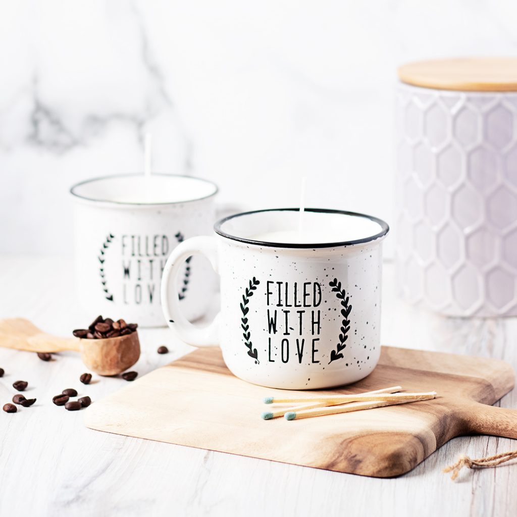 Bring Home the Aroma of a Coffee House with a DIY Coffee Candle